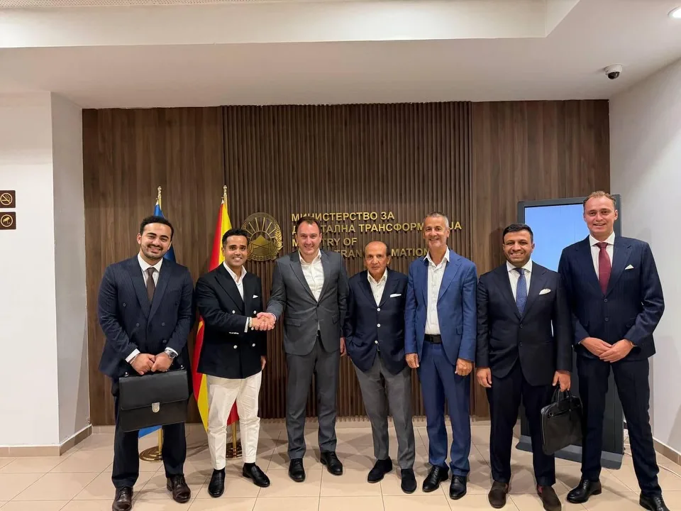 Die Delegation mit Abdussamed Nazik im Ministerium für digitale Transformation Nordmazedoniens
